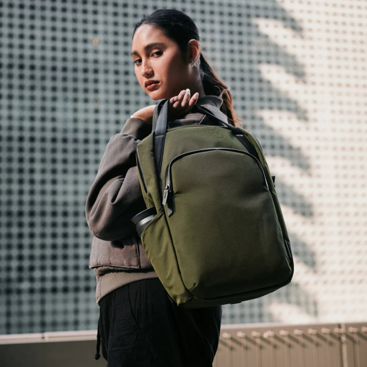 抗風雨設計，適合各種天氣條件