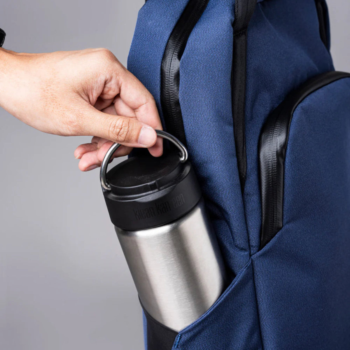 抗風雨設計，適合各種天氣條件