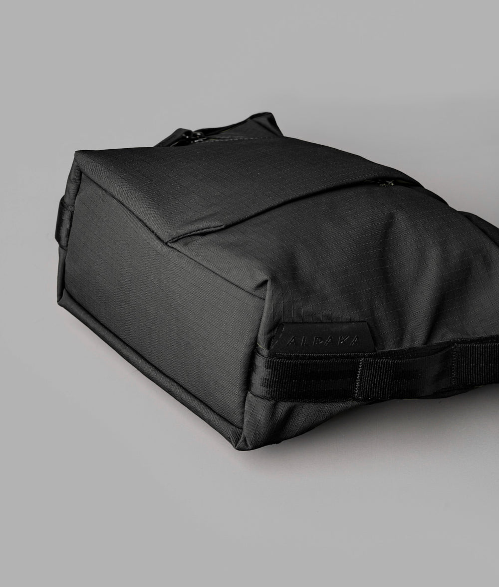 Alpaka Flow Satchel 側肩包
