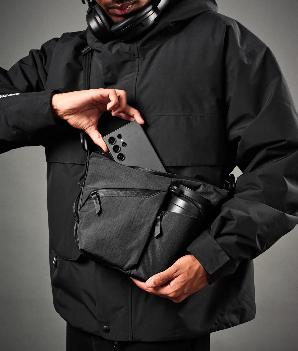 Alpaka Flow Satchel 側肩包