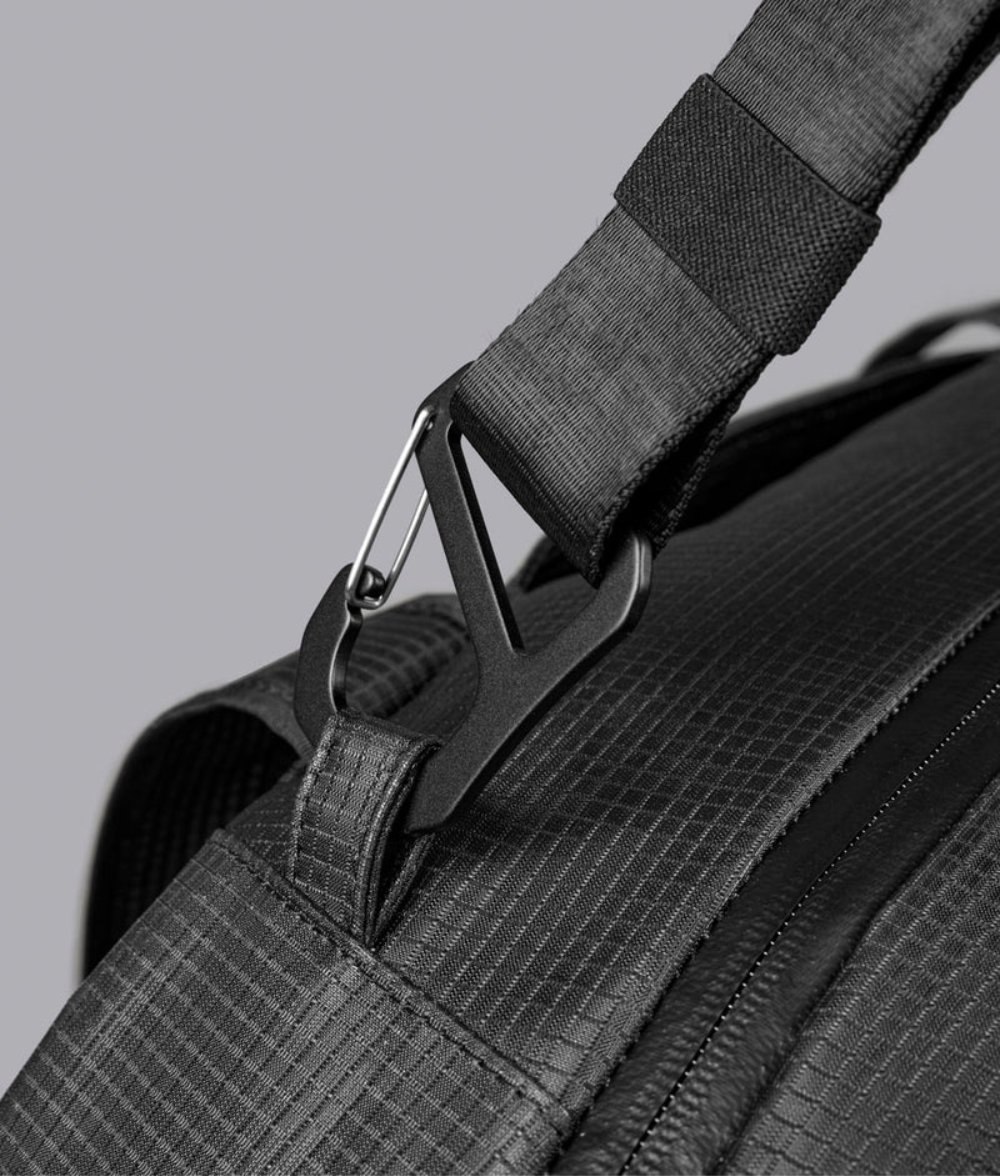 Alpaka Momentum Duffel 35L超輕旅行袋
