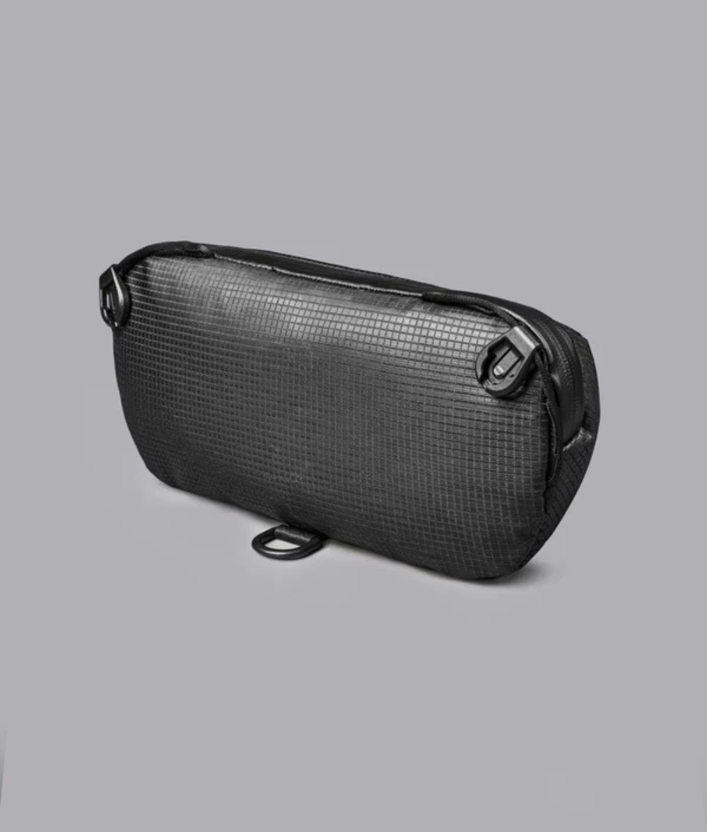 Alpaka Momentum Sling 超輕側肩包 2L