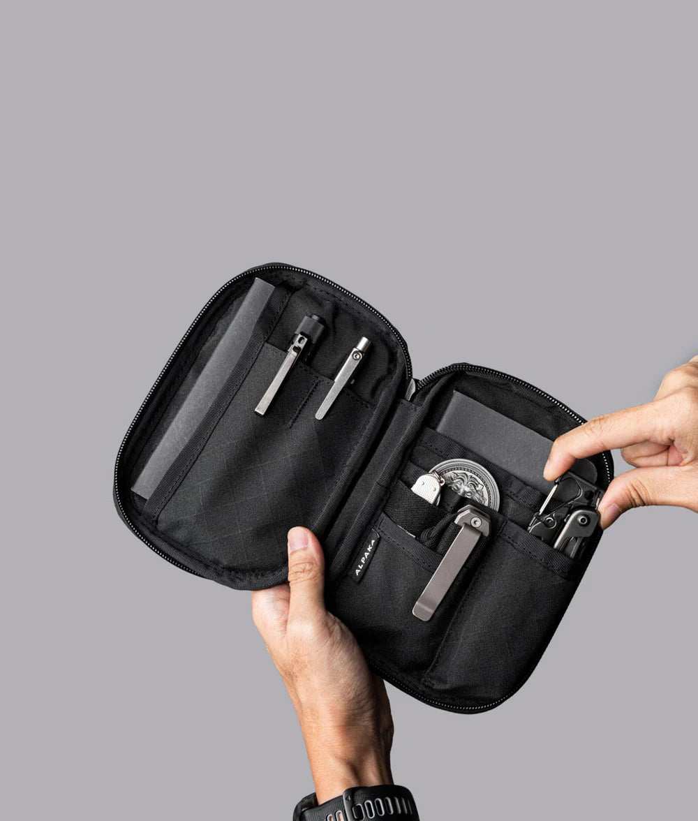 7 個內部口袋，可放置 EDC 工具