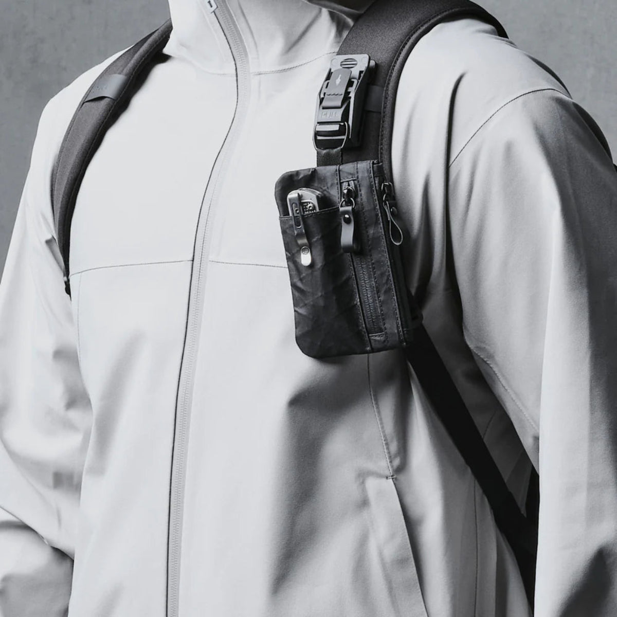 極簡現代外觀 - 簡約時尚設計，適合都市生活與商務場景