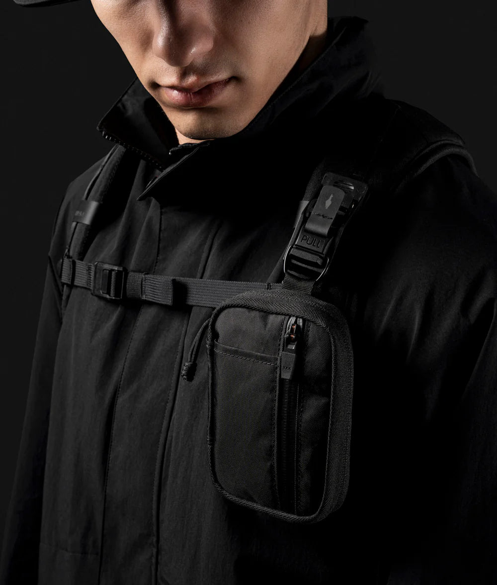 Bravo Backpack 多功能防潑水背包｜限量9周年紀念版
可搭配hub配件（需另購）