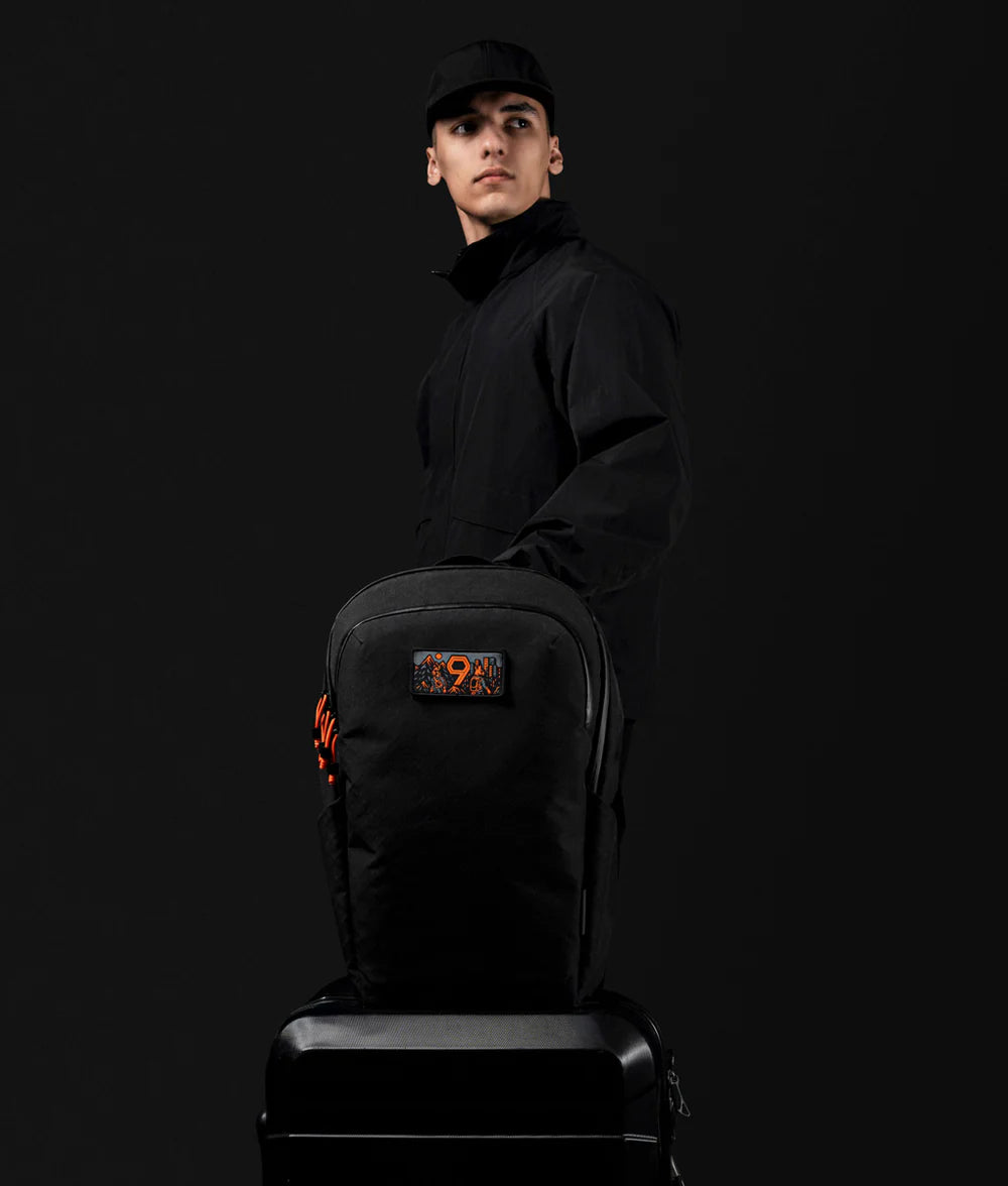 Bravo Backpack 多功能防潑水背包｜限量9周年紀念版