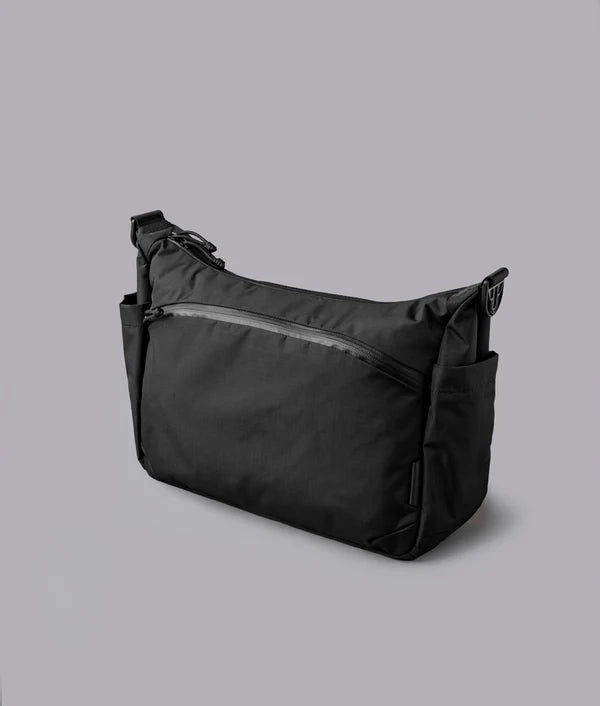 Alpaka Flight Satchel 多功能側肩包