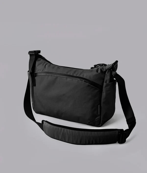 Alpaka Flight Satchel 多功能側肩包