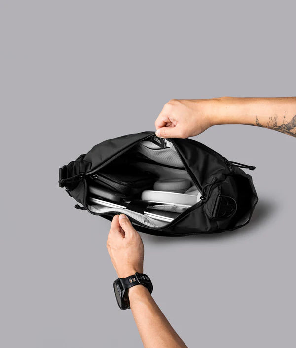 Alpaka Flight Satchel 多功能側肩包