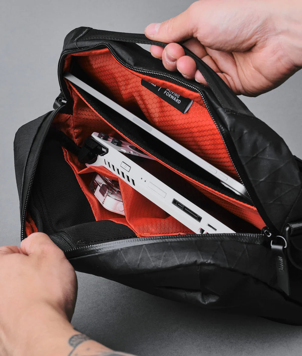 Go Sling 側背包｜適用於 iPad Pro 11英寸