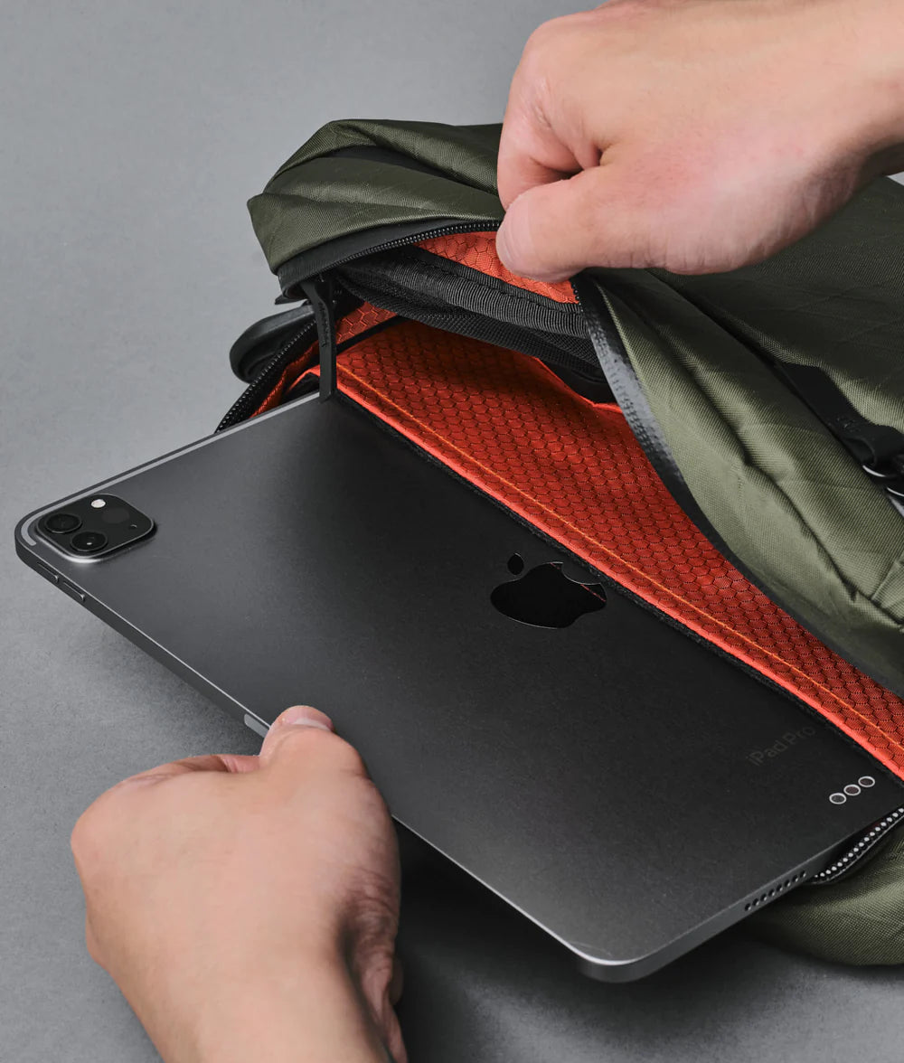 Go Sling 側背包｜適用於 iPad Pro 11英寸