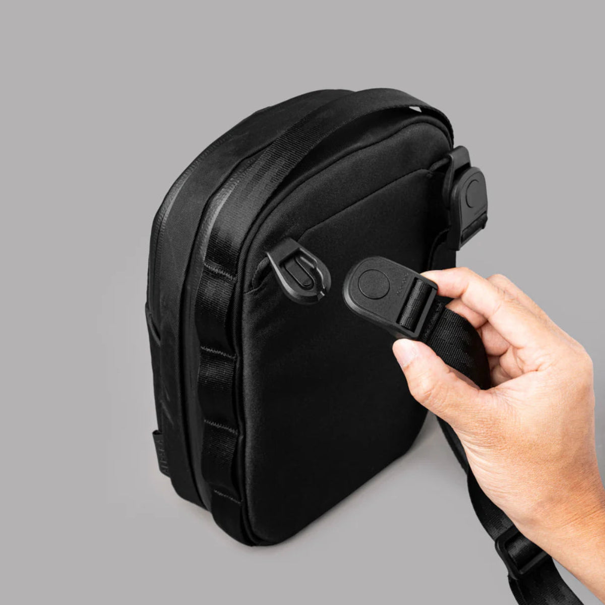 Alpaka Metro Sling Max 側背包｜輕薄防水 3L