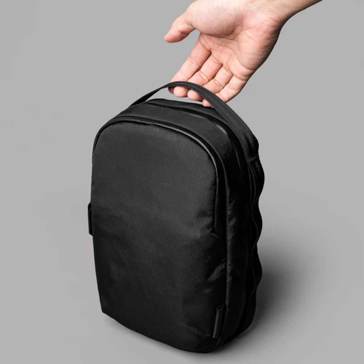 Alpaka Metro Sling Max 側背包｜輕薄防水 3L