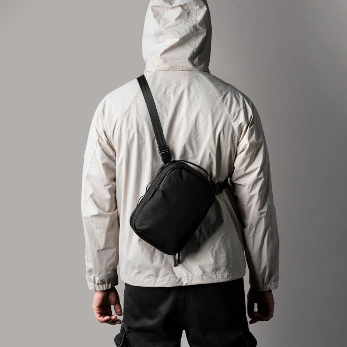 Alpaka Metro Sling Max 側背包｜輕薄防水 3L