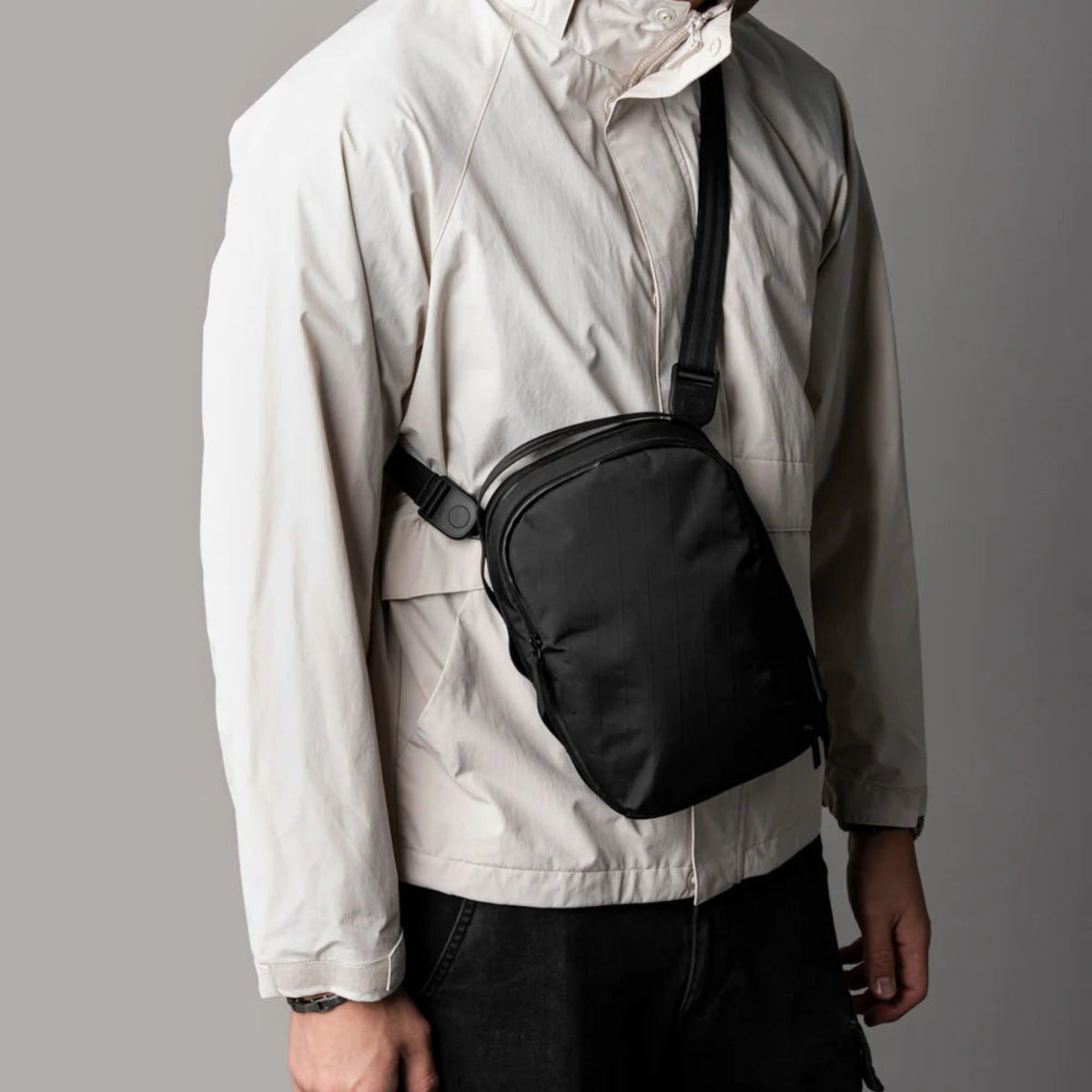 Alpaka Metro Sling Max 側背包｜輕薄防水 3L