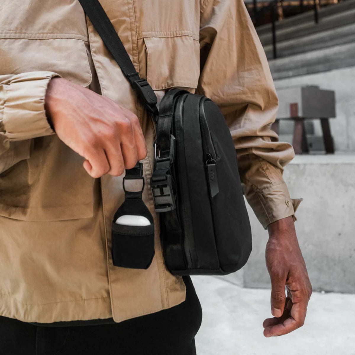 Alpaka Metro Sling Max 側背包｜輕薄防水 3L