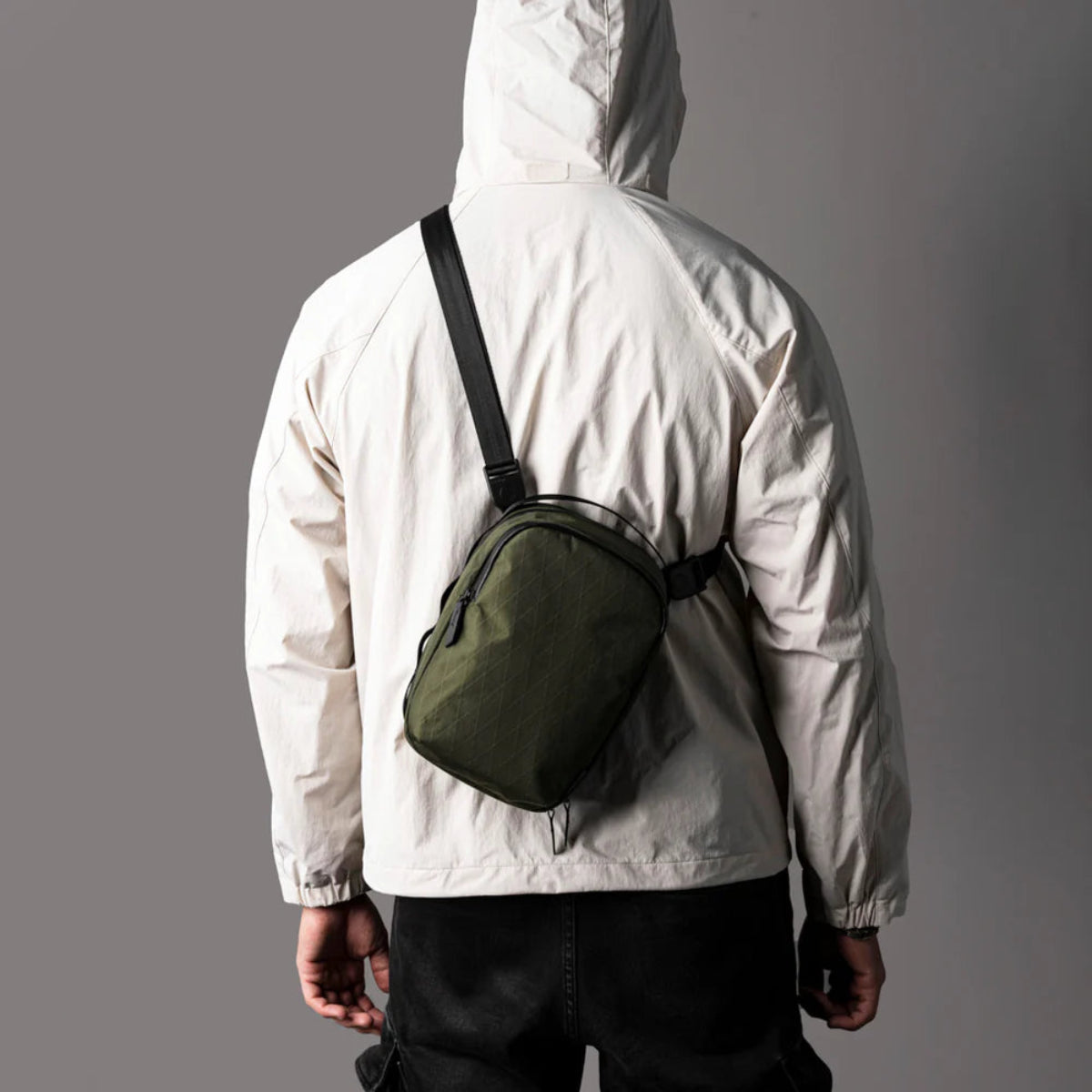 Alpaka Metro Sling Max 側背包｜輕薄防水 3L