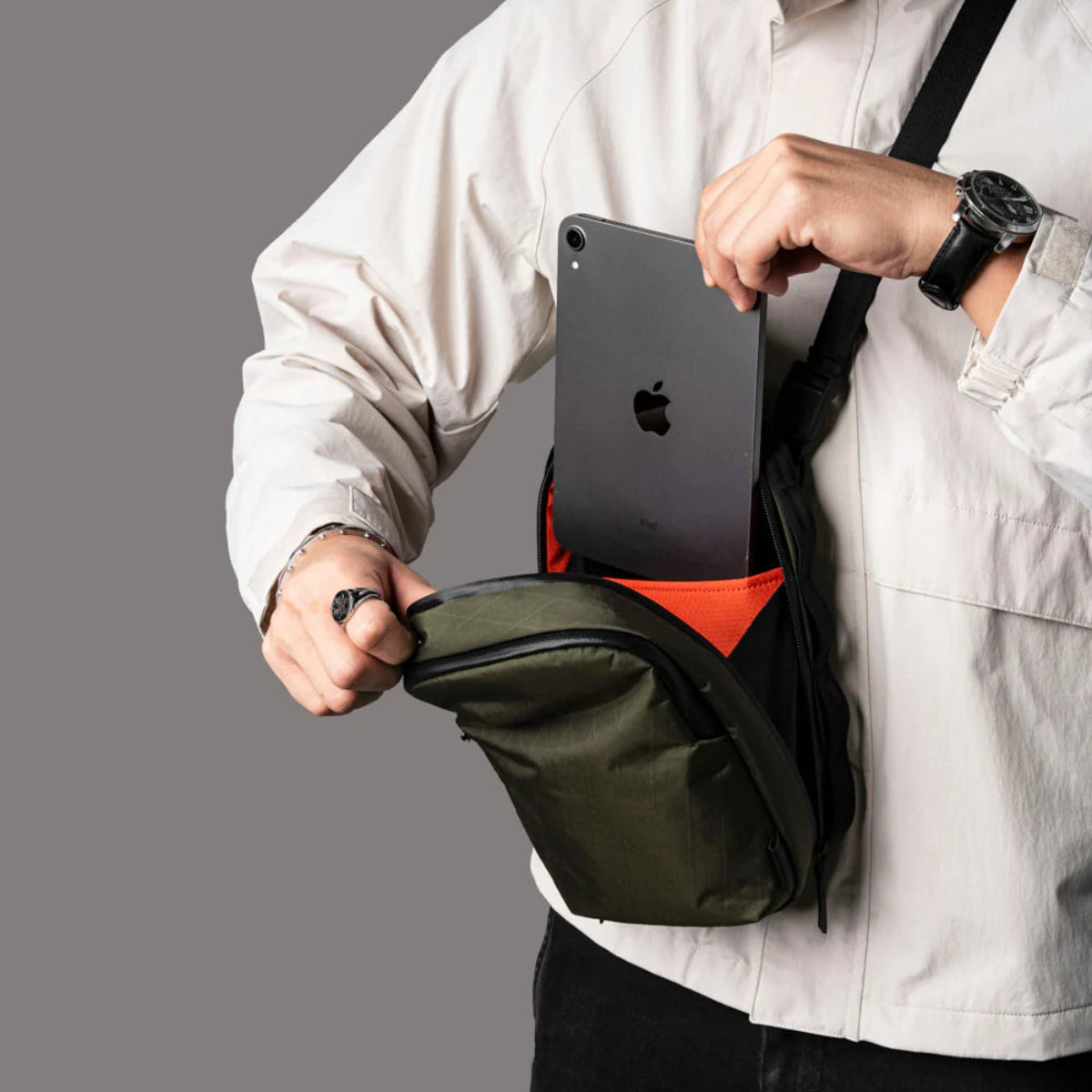 Alpaka Metro Sling Max 側背包｜輕薄防水 3L