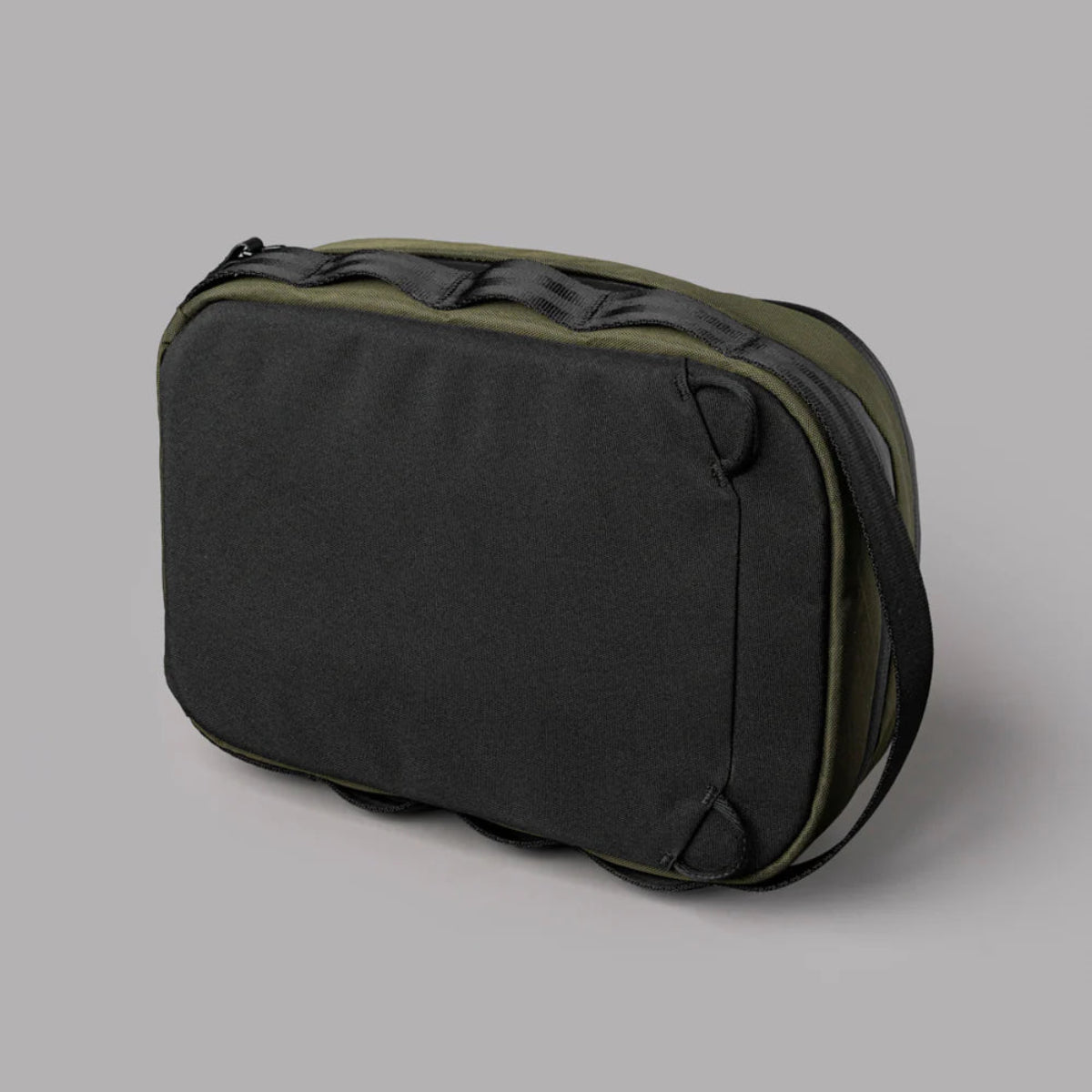 Alpaka Metro Sling Max 側背包｜輕薄防水 3L