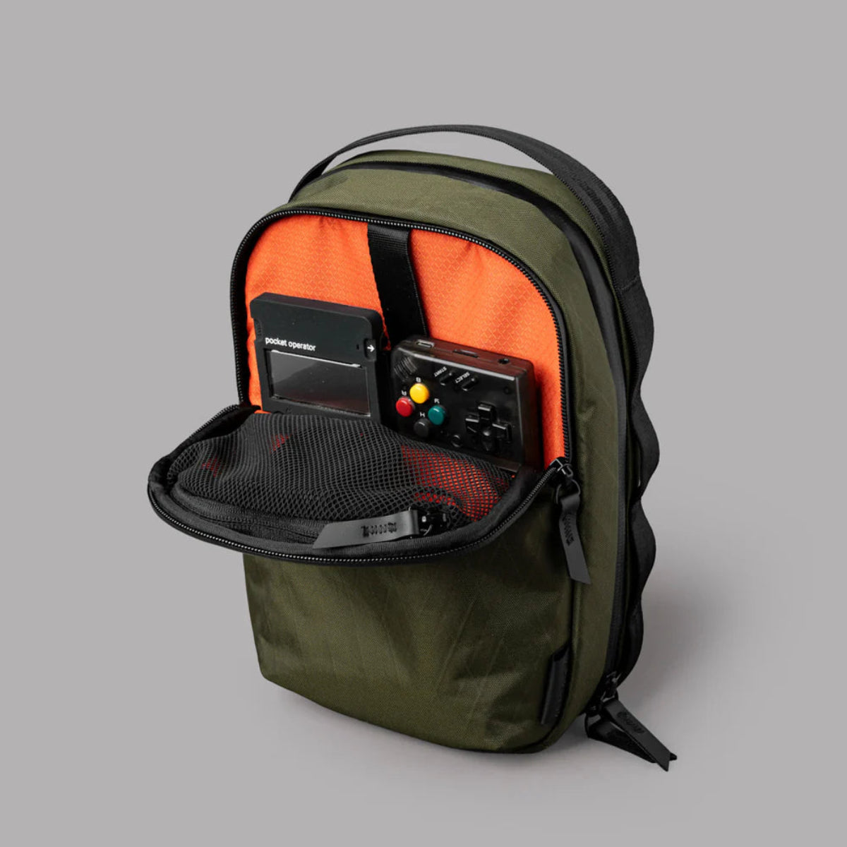 Alpaka Metro Sling Max 側背包｜輕薄防水 3L