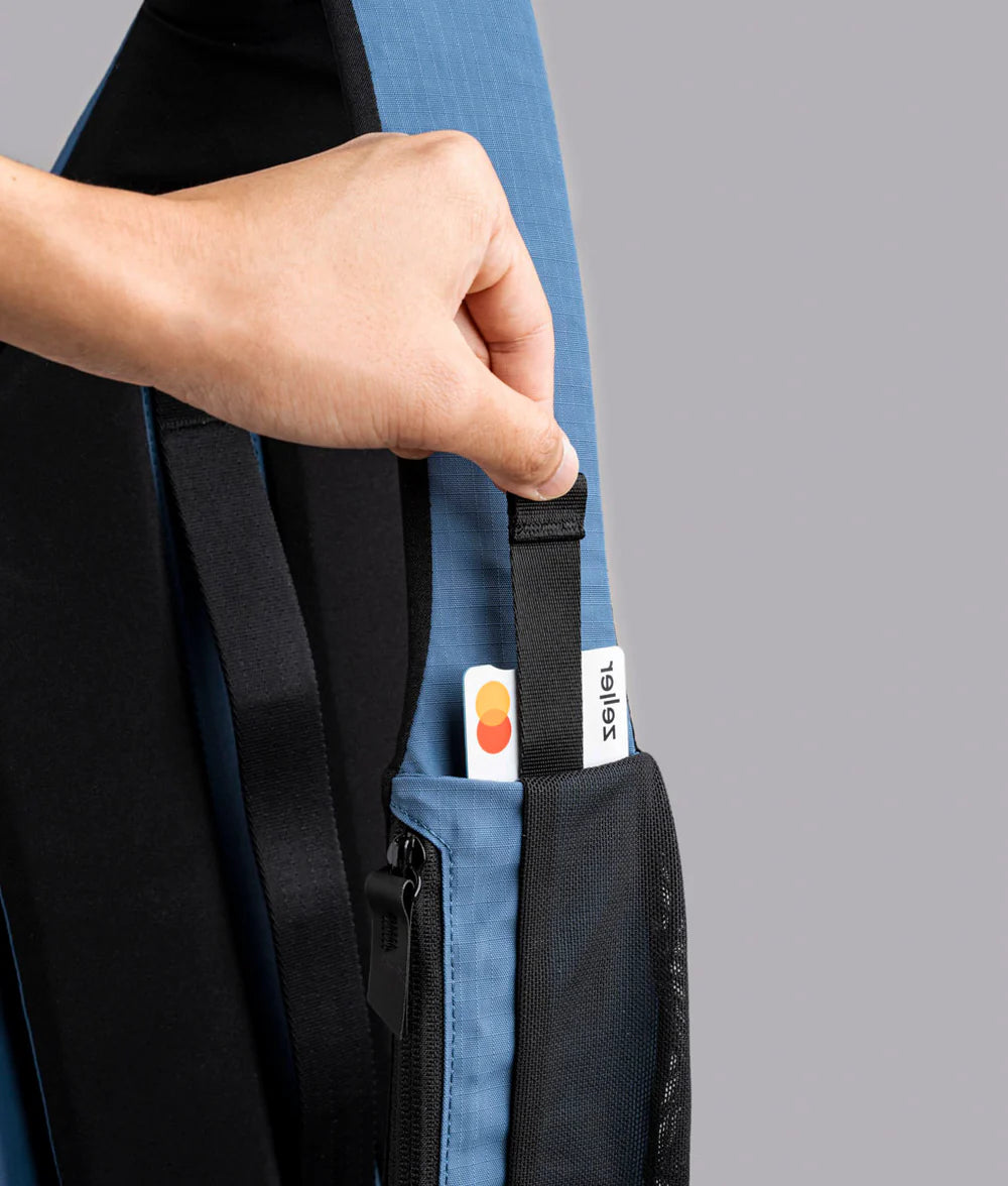 Alpaka Metro Crossbody 肩背包 7.5L