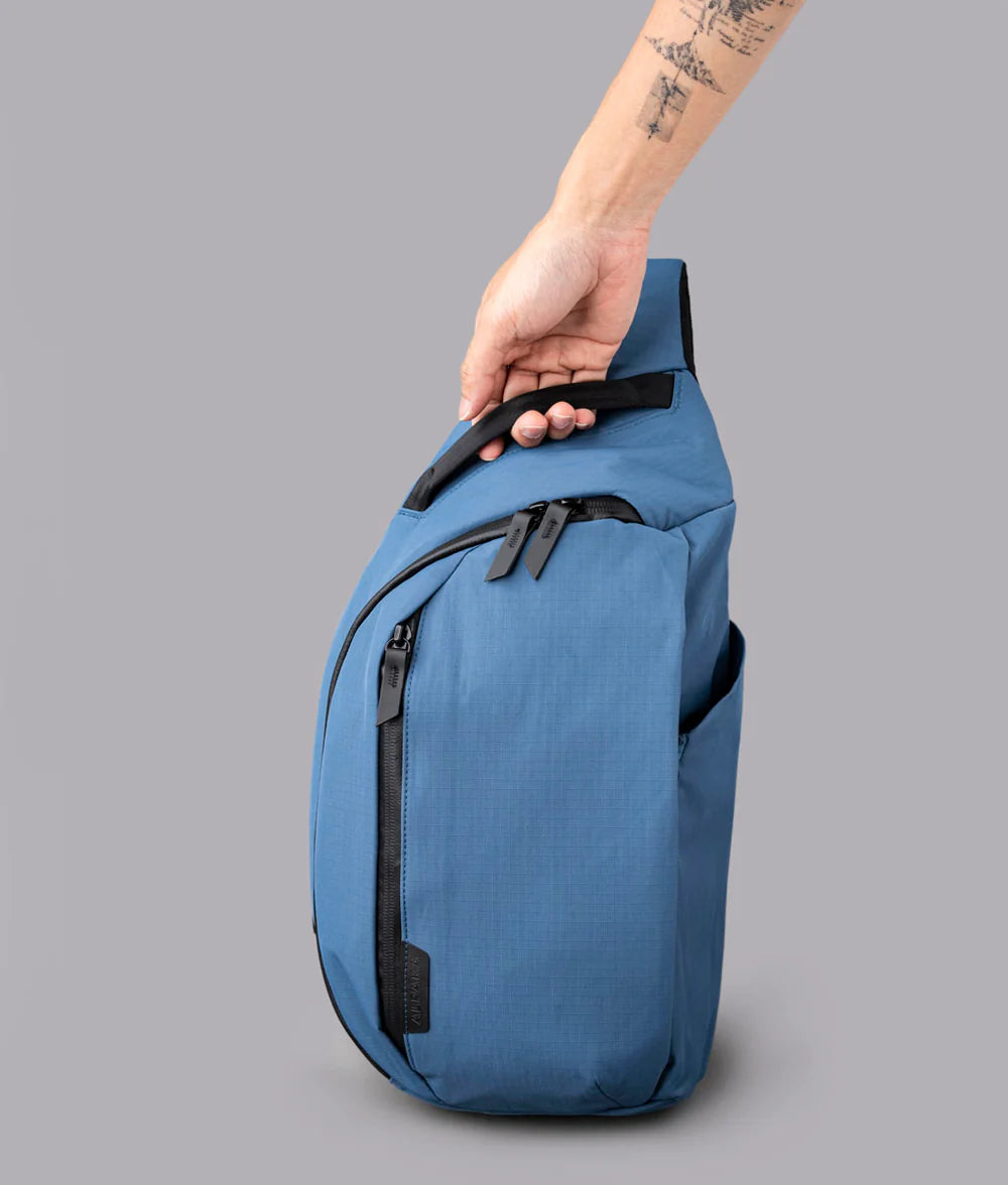 Alpaka Metro Crossbody 肩背包 7.5L