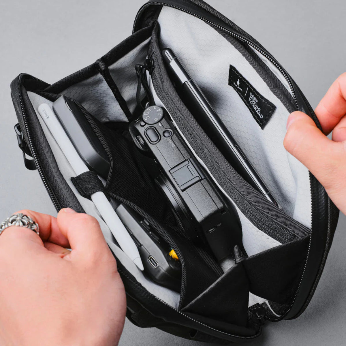 Alpaka Elements Tech Case Mini 收納包｜迷你防水款