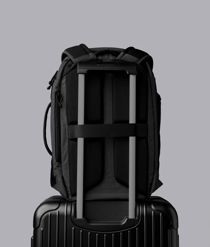 Alpaka Traverse Backpack 旅行背包 30L