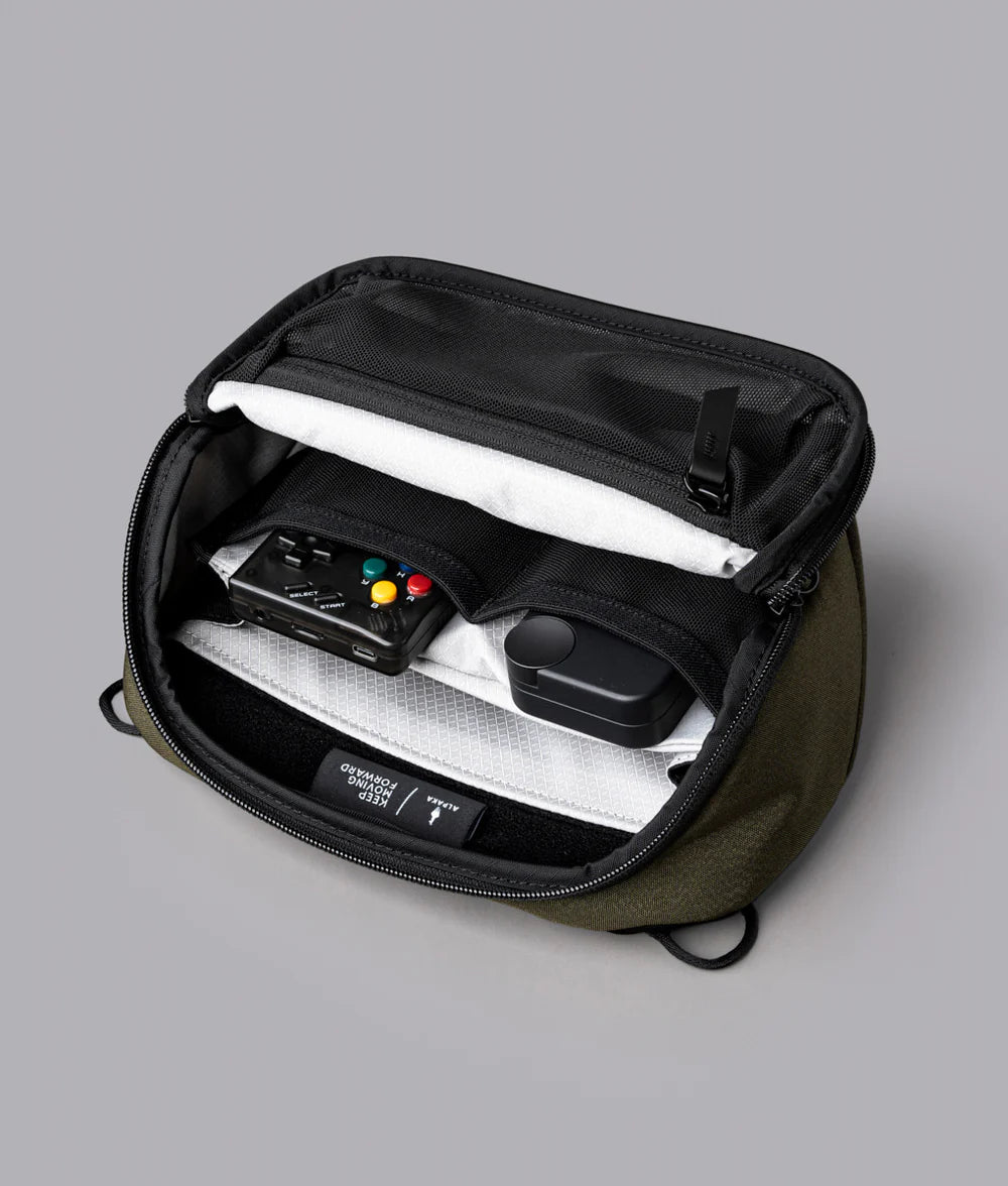 彈性內部隔層與滑袋