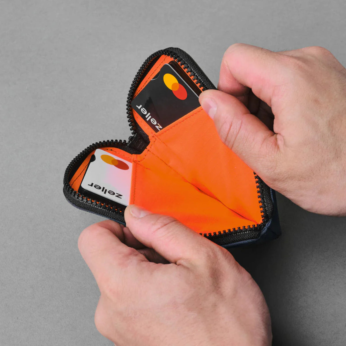 簡約時尚設計 - 適合商務、休閒或戶外使用