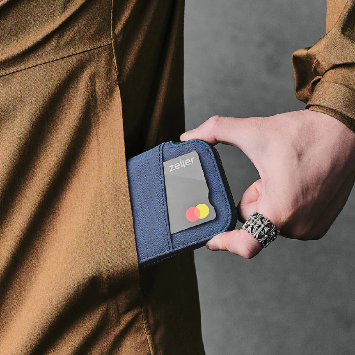 環保材質 - 採用可回收面料，兼顧耐用與環保