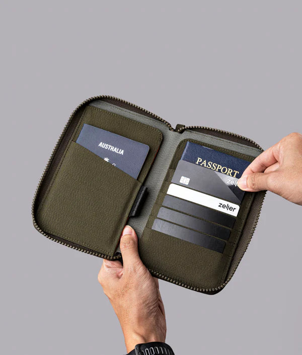 Alpaka Zip Passport Wallet 多功能護照錢包