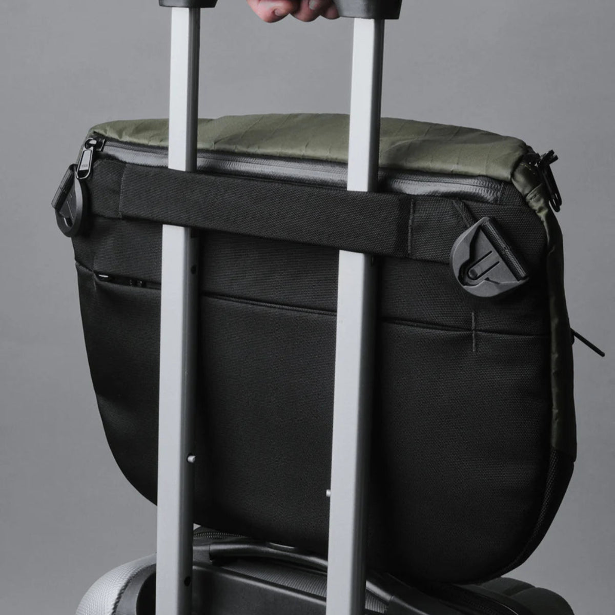 Alpaka Bravo Sling Max V2 側肩包｜限量黑色防水款