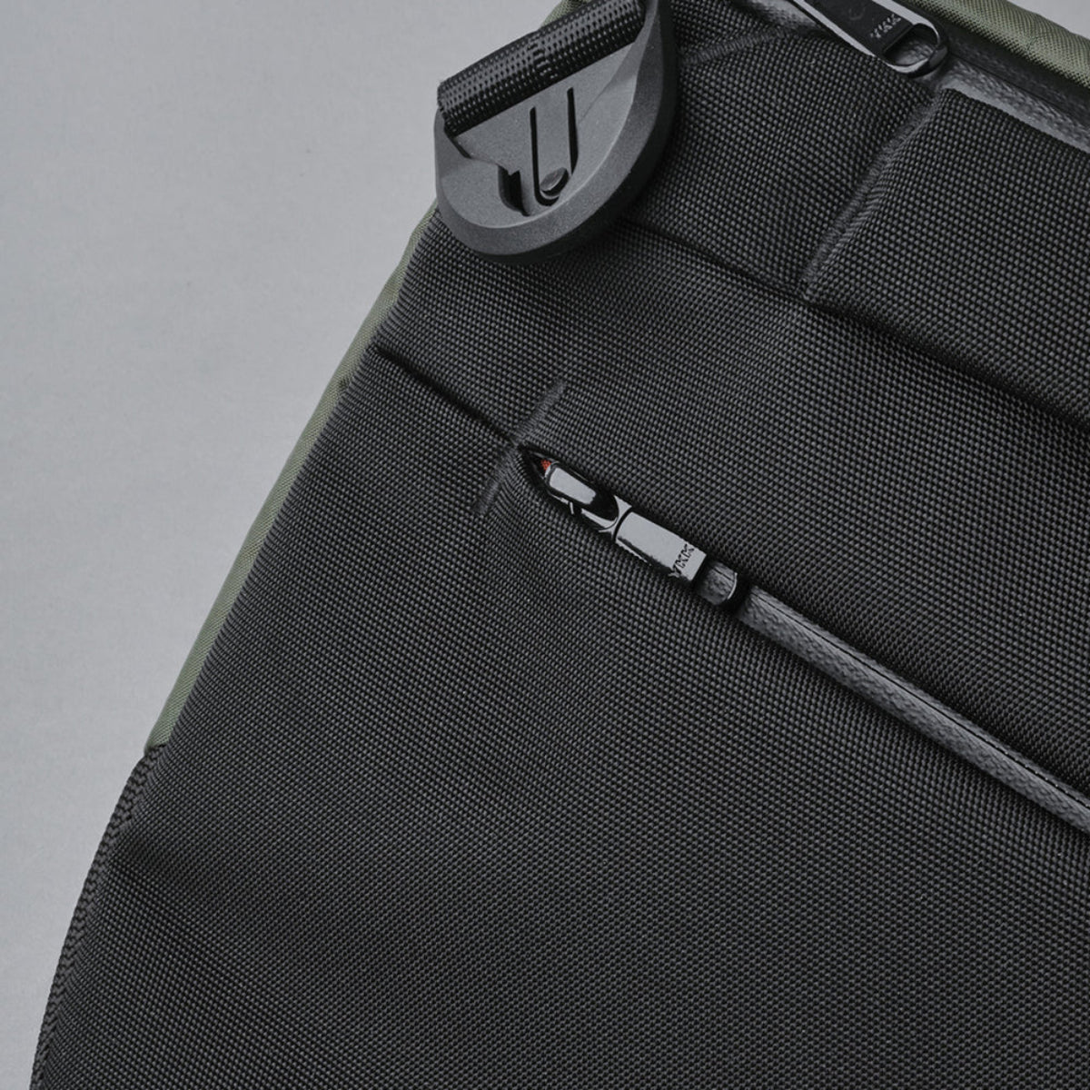 Alpaka Bravo Sling Max V2 側肩包｜限量黑色防水款