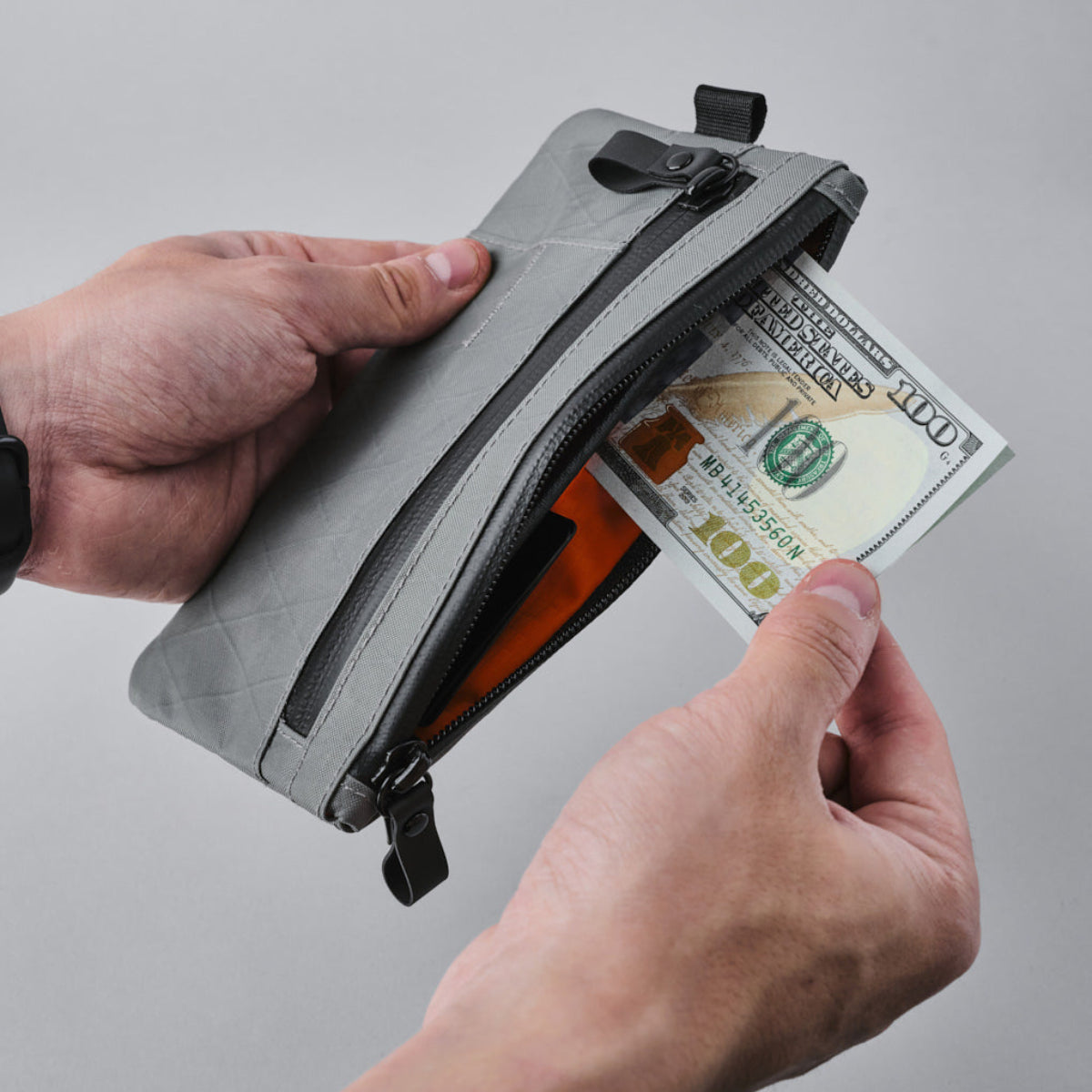 Alpaka Zip Clutch 手拿包｜防水輕巧